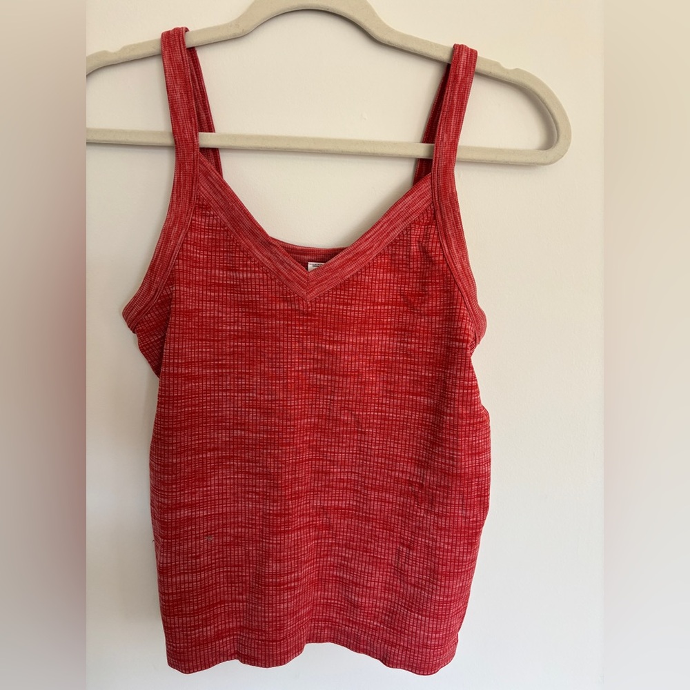 Athleta Renew V Neck Small
Space Dye Heather Red